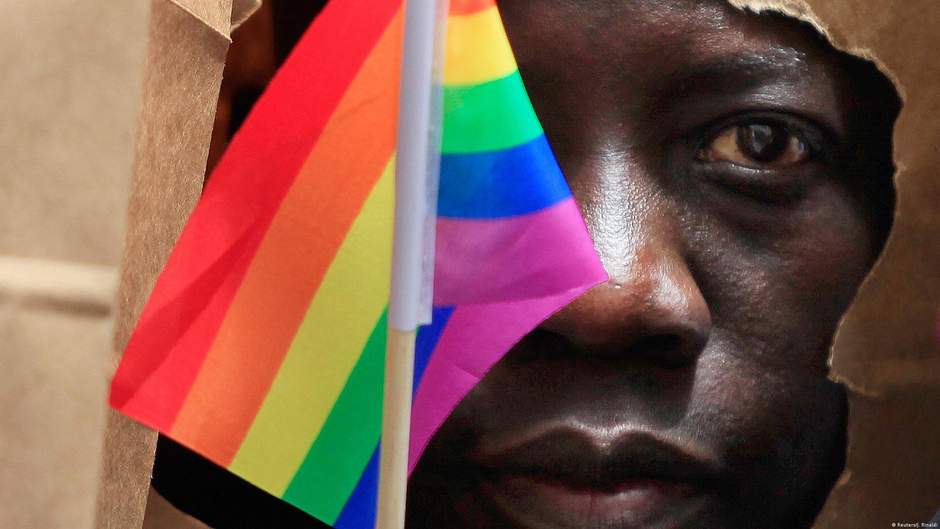 La loi anti-LGBT+ promulguée à l'Ouganda