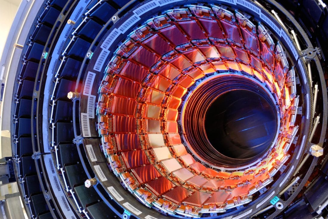 Quand la guerre empêche la science 2 CERN scaled 1