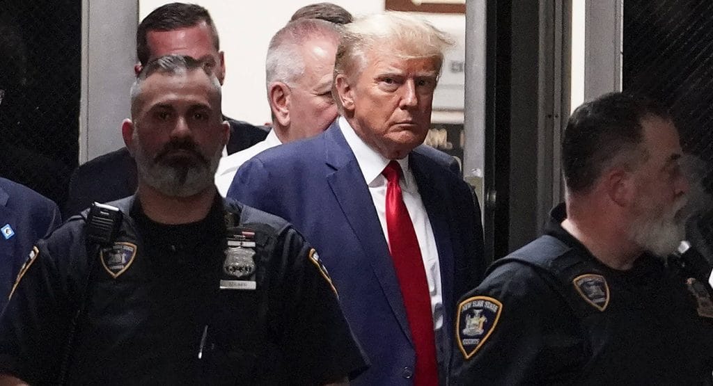 Trump condamné mais dispensé de peine avant son investiture