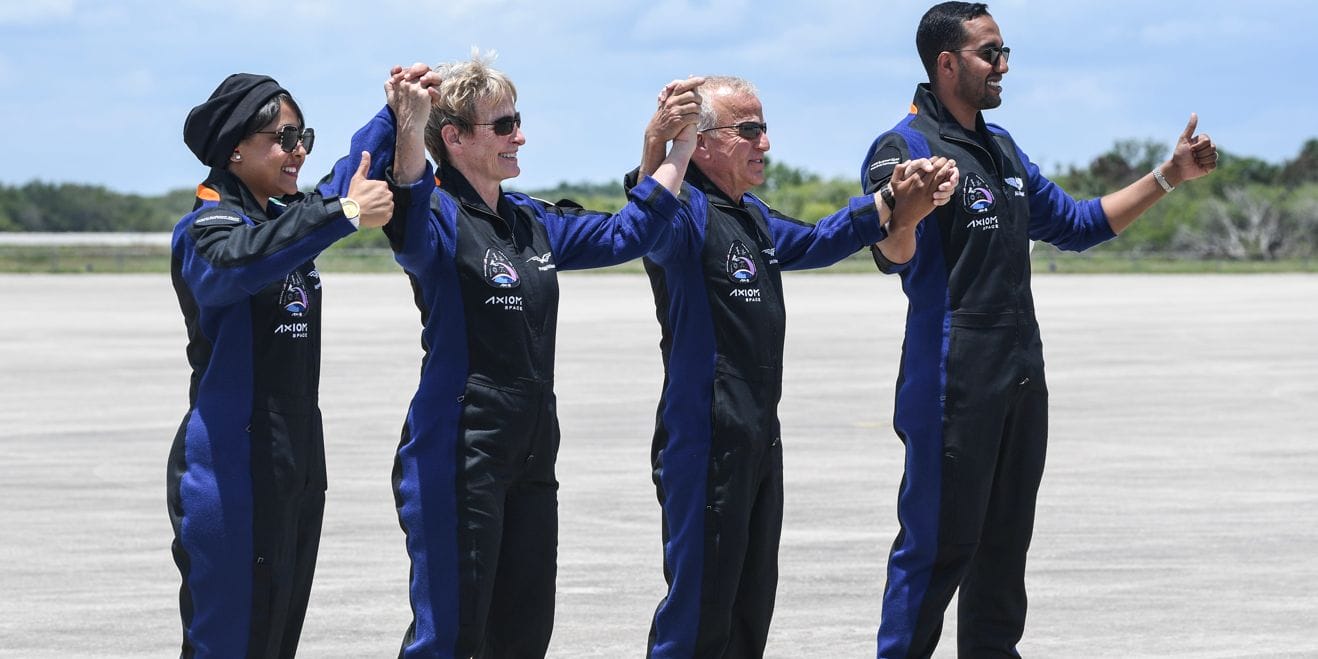 Deux saoudiens parmi les quatre astronautes en route vers la Station spatiale internationale