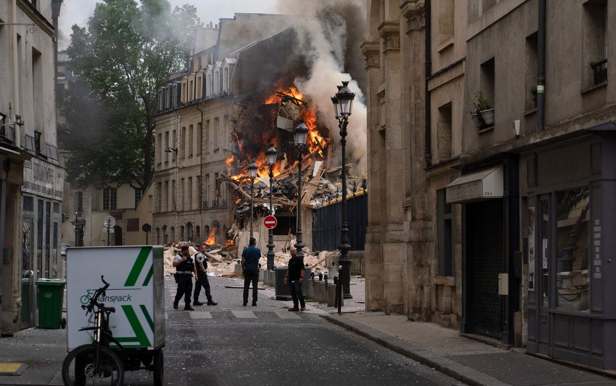 Explosion à Paris : la piste accidentelle est privilégiée