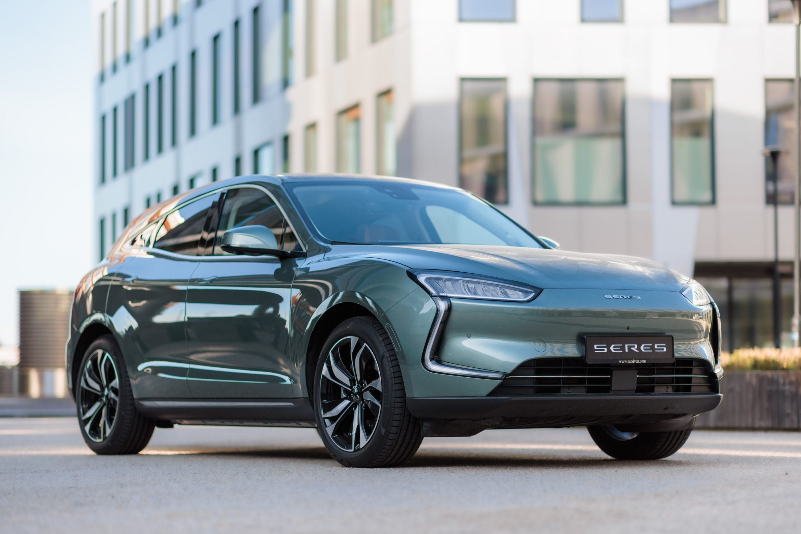 SERES 5 : lancement au Maroc du SUV chinois premium 100% électrique