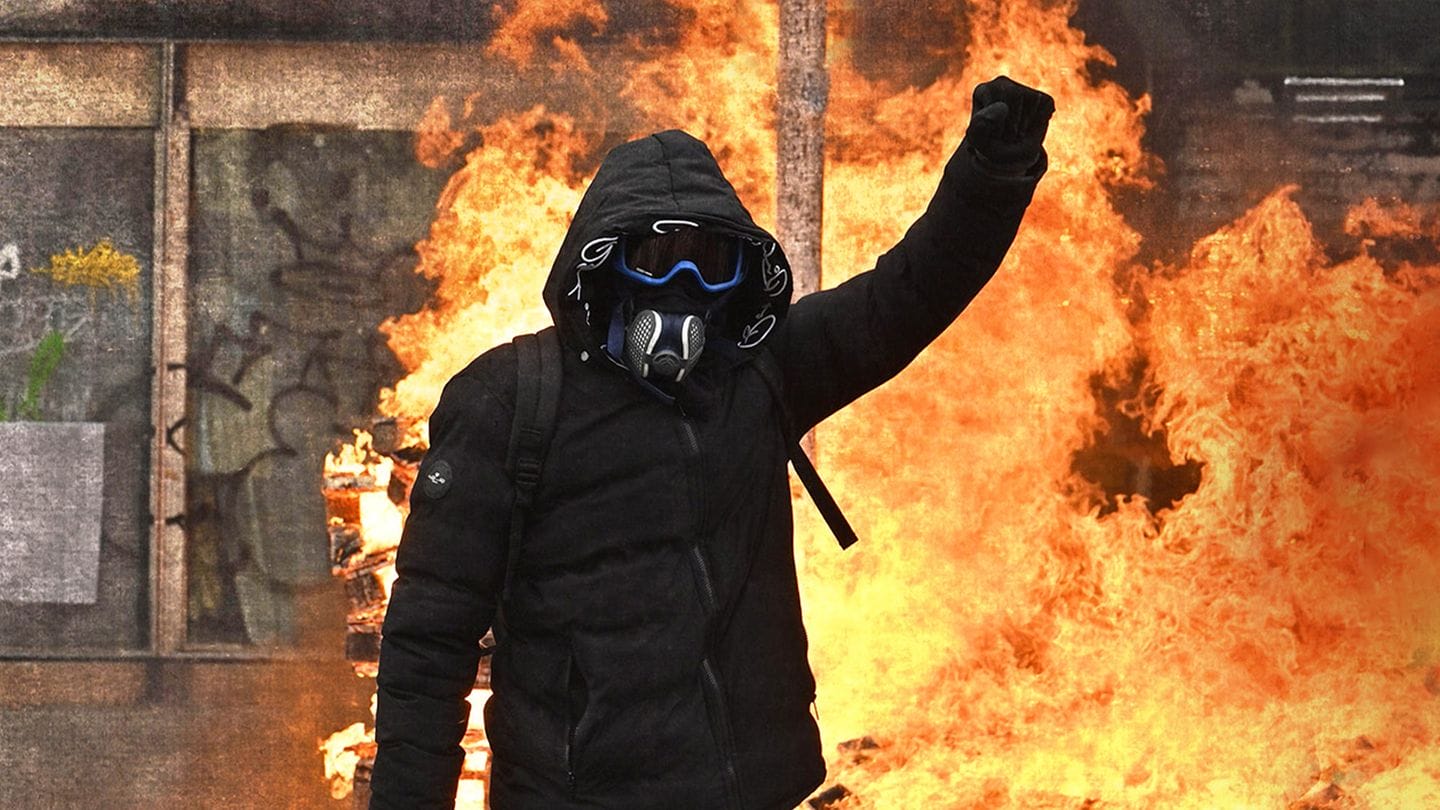 En France, infiltration au cœur du black bloc