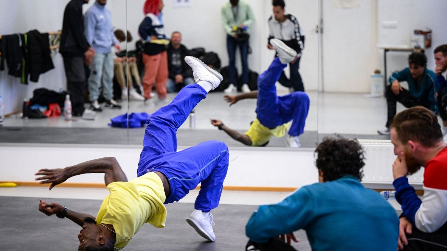JO de Paris-2024 : le breaking fait ses débuts, mode d'emploi avec l'équipe de France