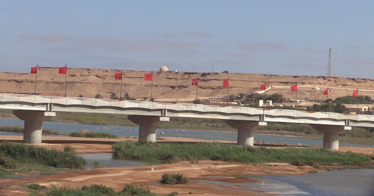 Voie express Tiznit-Dakhla : mise en service d'un grand pont sur l’Oued Sakia Al Hamra