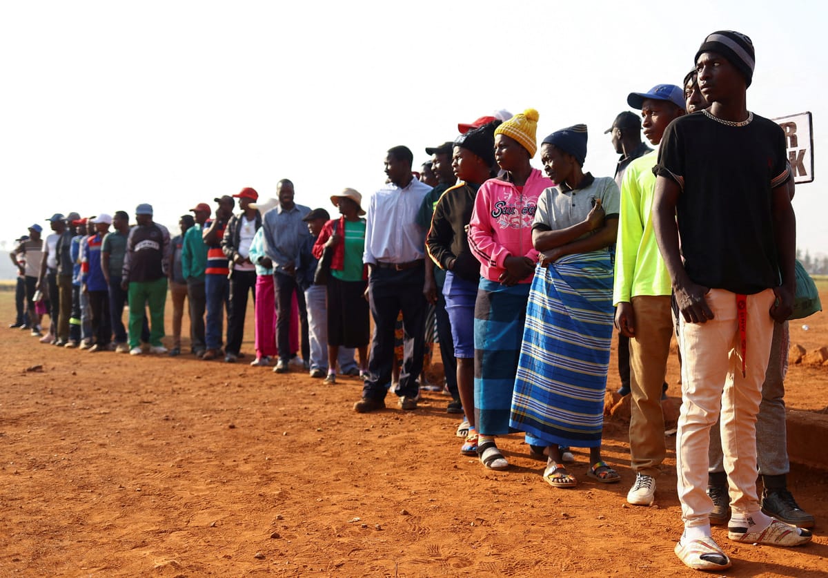 Zimbabwe : mauvaise logistique et retards aux bureaux de vote