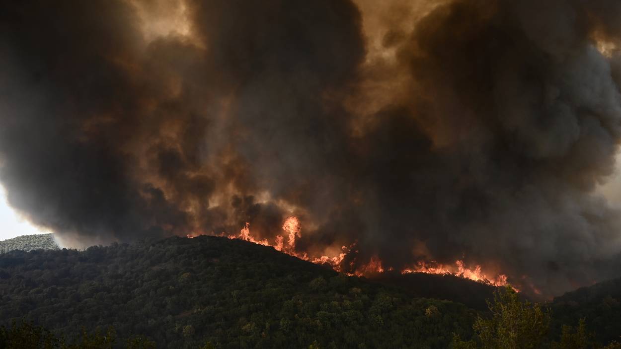 La Grèce, l’Espagne, l’Italie et la Turquie ravagés par les flammes