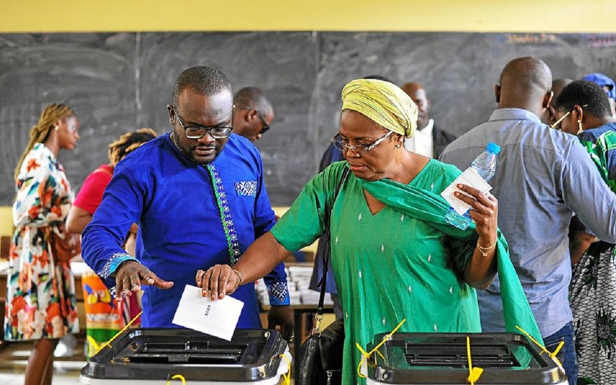 Présidentielle au Gabon : couvre-feu instauré et internet coupé