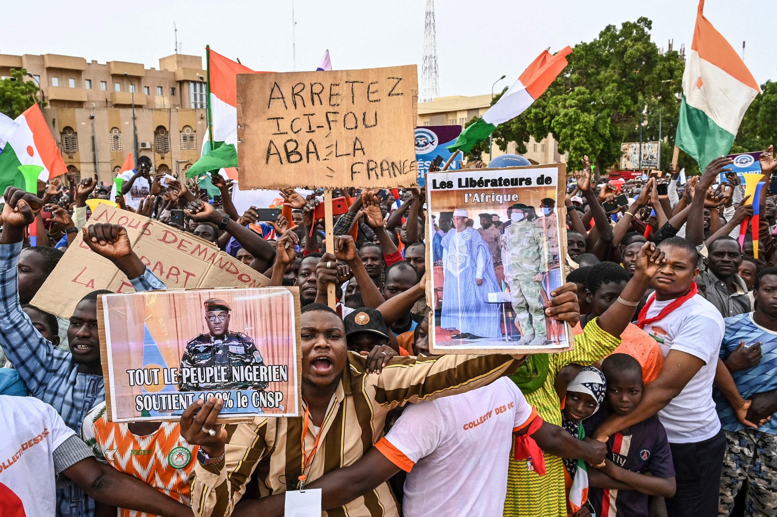 Niger : les putschistes exigent l'expulsion de l'ambassadeur de France