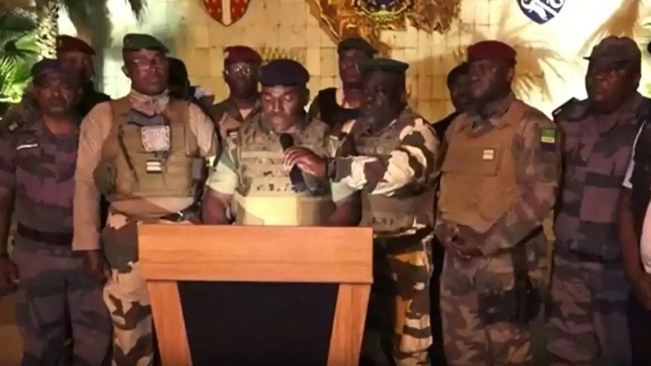 Coup d'État au Gabon, les militaires annoncent la fin du régime