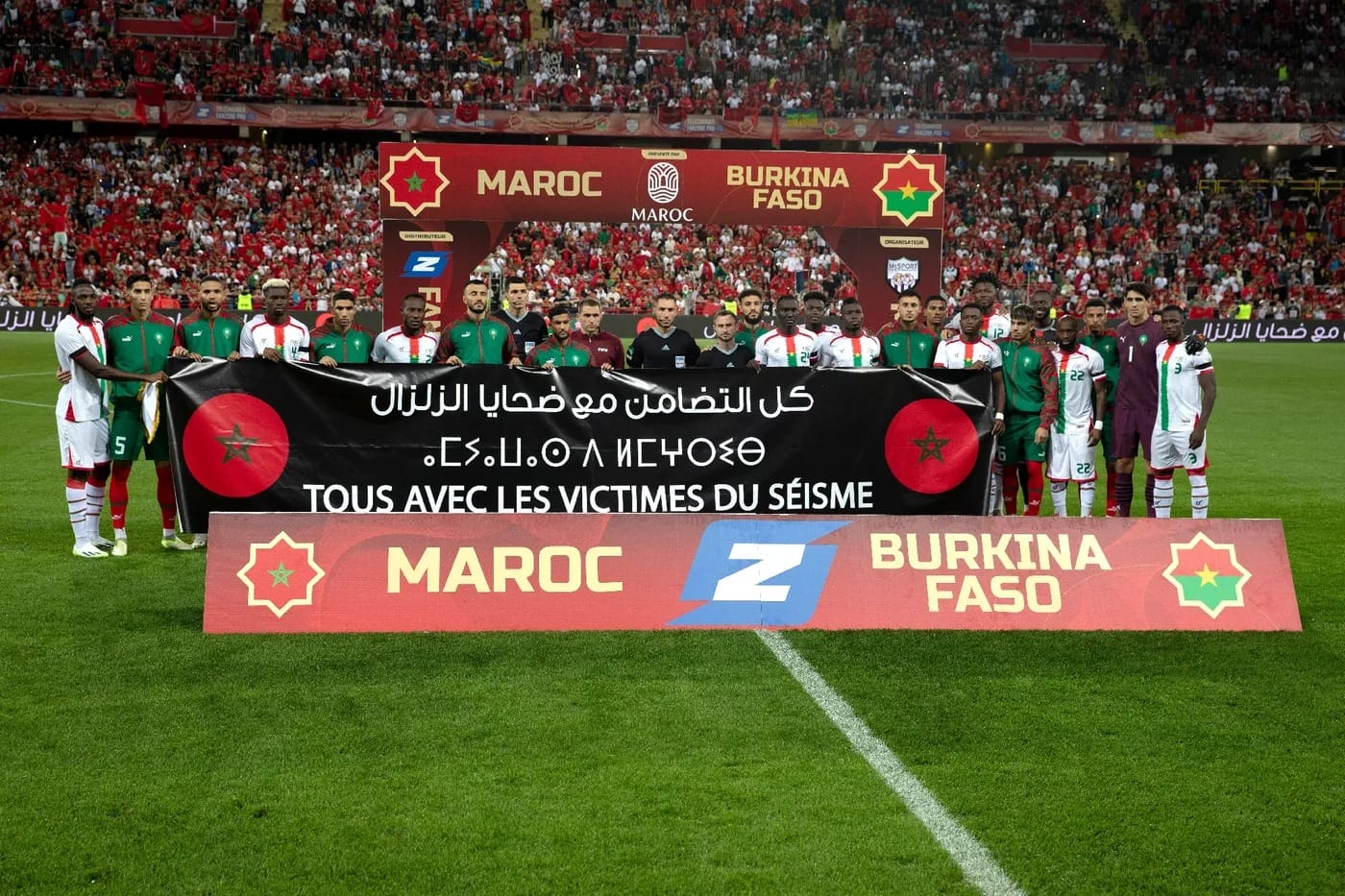 Séisme d'Al Haouz : au stade de Lens, une ouverture émotionnelle du match Maroc-Burkina Faso