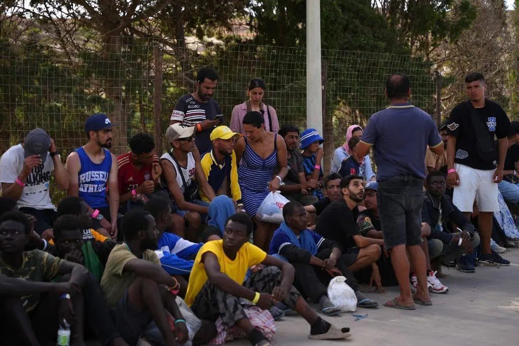 L’Italie durcit sa politique envers les migrants en situation irrégulière