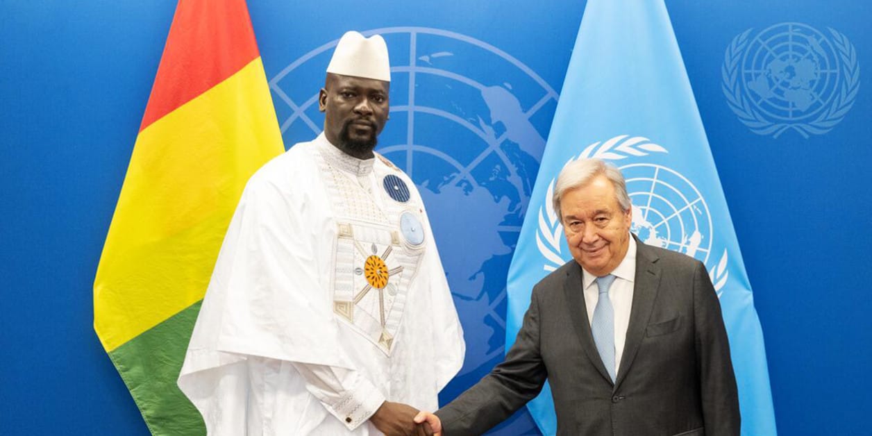 António Guterres et Mamadi Doumbouya.