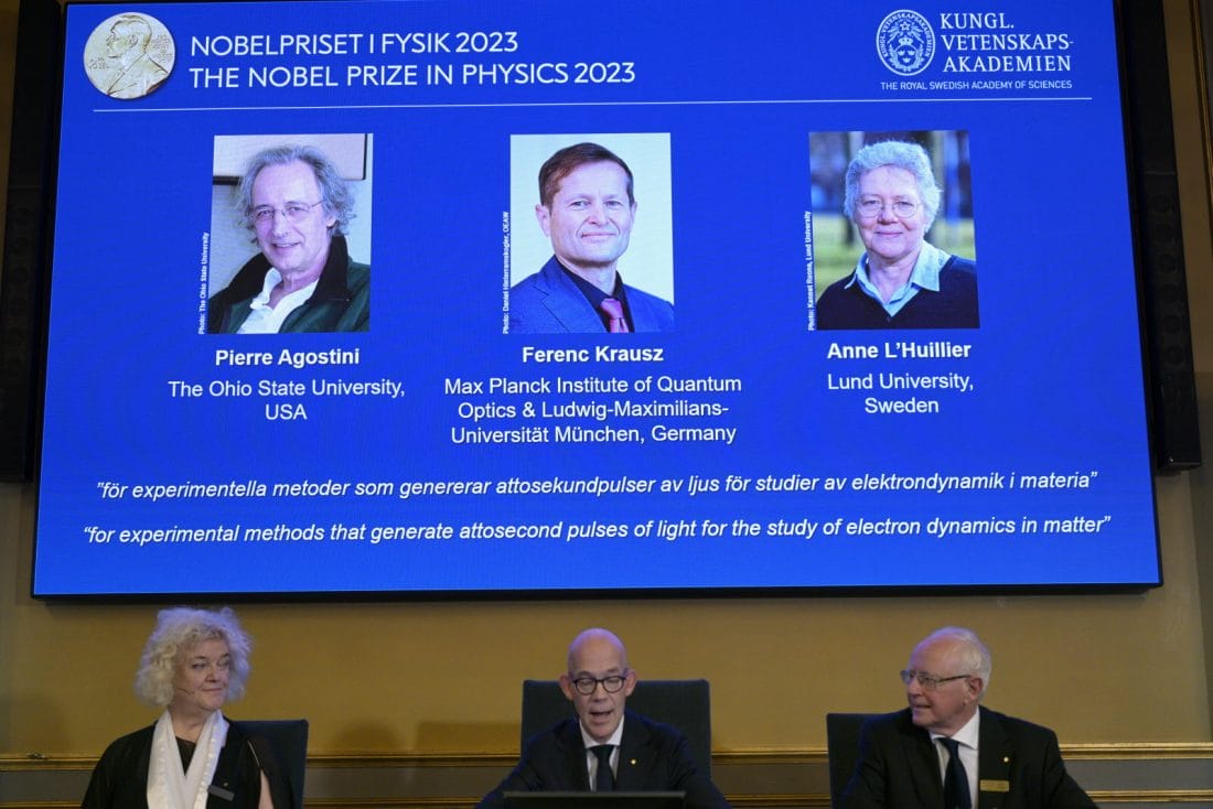 Prix Nobel de physique 2023 : Pierre Agostini, Anne L’Huillier et Ferenc Krausz primés 2 pierre agostini ferenc krausz et anne l huillier co laureats du prix nobel de physique 2023 photo sipa ap anders wiklund 1696328881