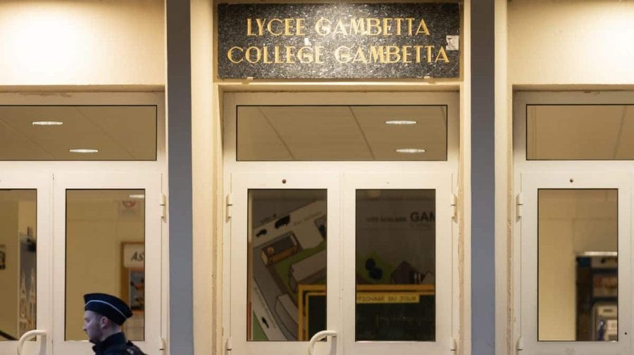 Attentat d'Arras : l'assaillant pouvait-il être expulsé ? 2 lycee gambetta e1697551403635