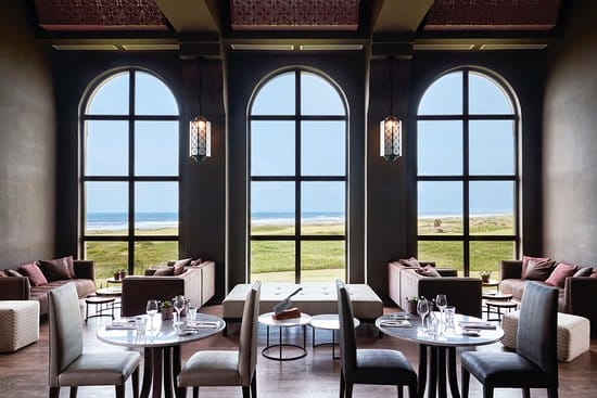 Restaurant George : un r&eacute;gal culinaire avec vue sur le golf et l'oc&eacute;an