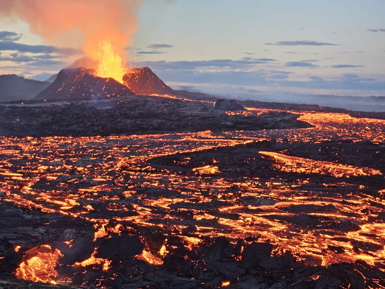 Islande : bref retour des évacués après une éruption volcanique