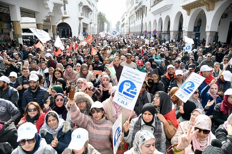 Crise &eacute;ducative : manifestation massive du corps enseignant &agrave; Rabat