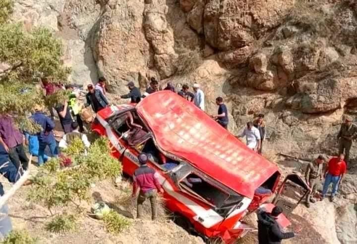 Guatemala : un accident de bus fait au moins 55 morts, un deuil national décrété