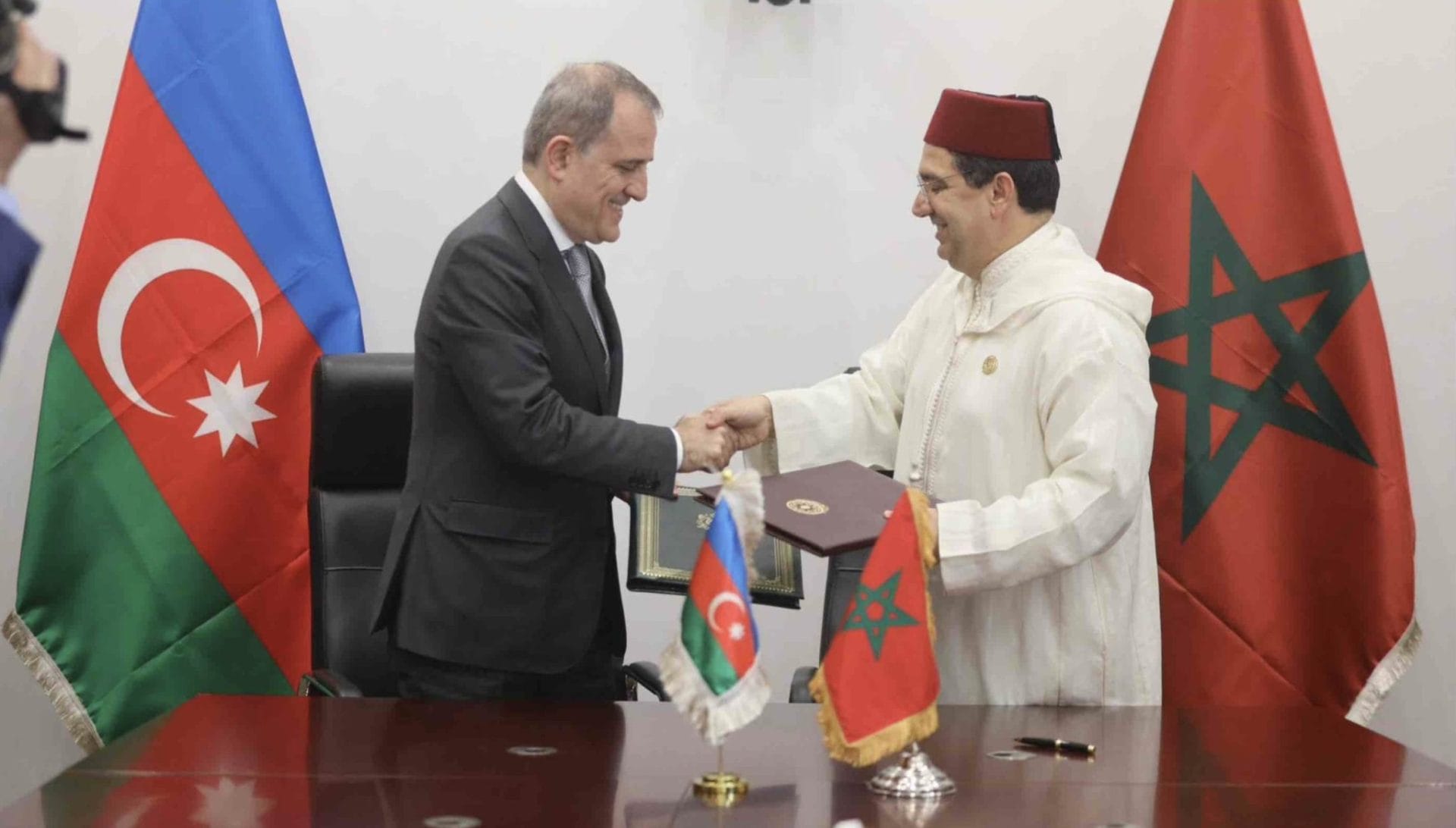 Maroc-Azerbaïdjan : signature d'un accord d'exemption de visa