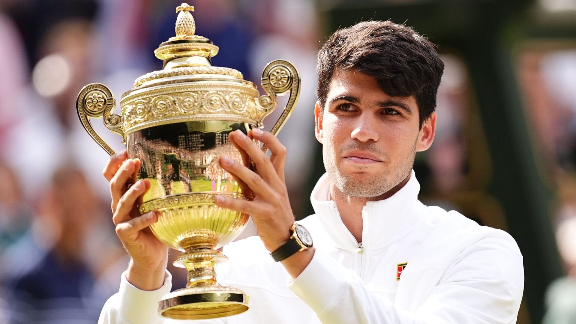 Carlos Alcaraz triomphe à Wimbledon