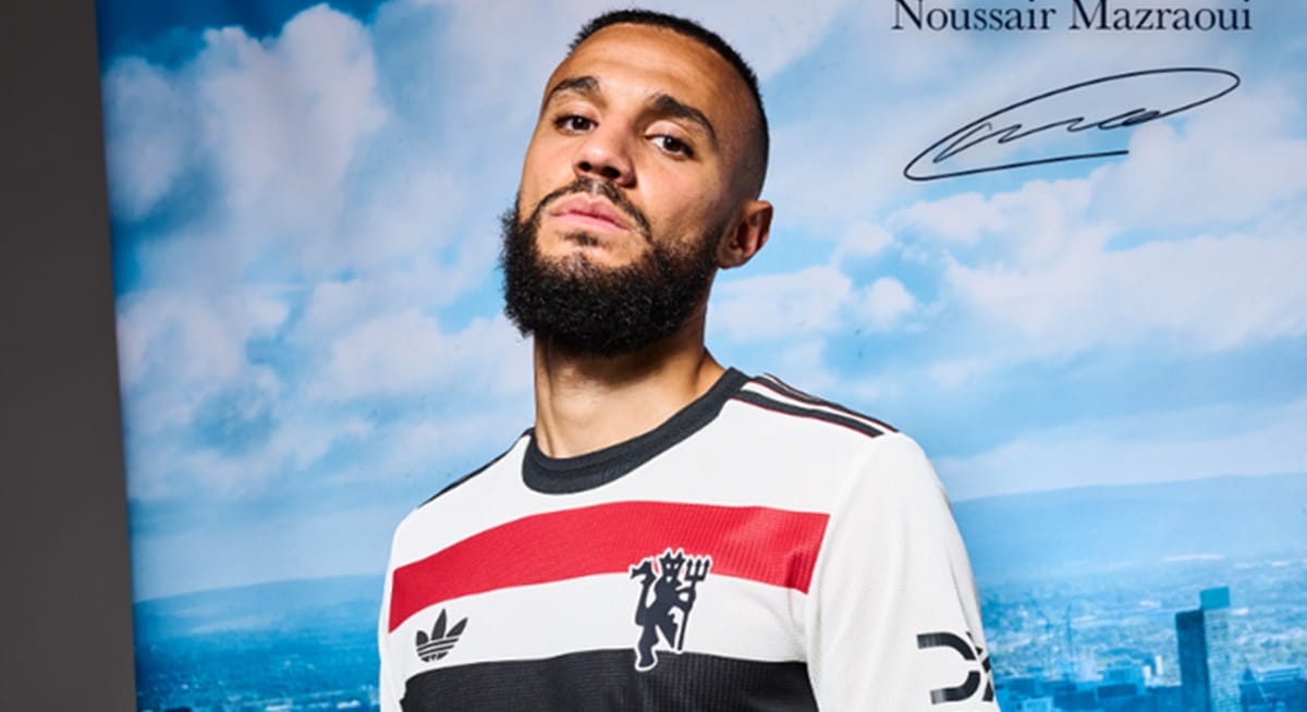Noussair Mazraoui rejoint Manchester United