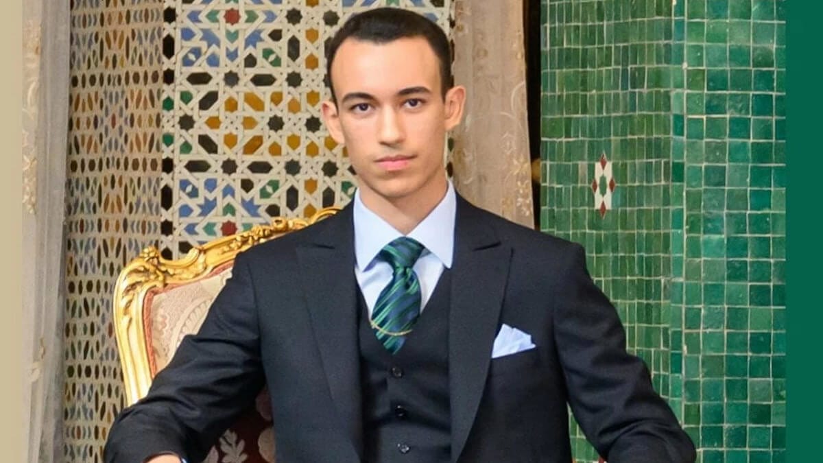 Le prince héritier Moulay El Hassan reçoit les enfants maqdessis