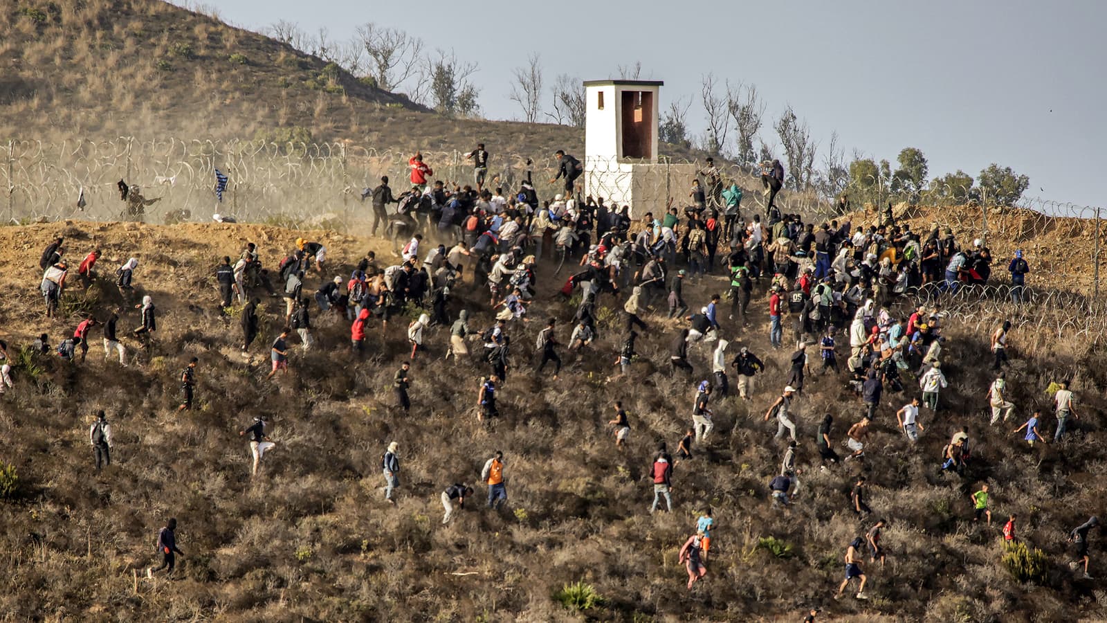 Fnideq : appel à la migration clandestine ce 30 septembre, les autorités en état d’alerte