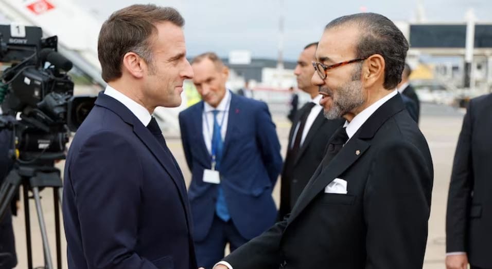 Arrivée d’Emmanuel Macron pour une visite d'Etat sur invitation du Roi 2 cap51 e1730139348353