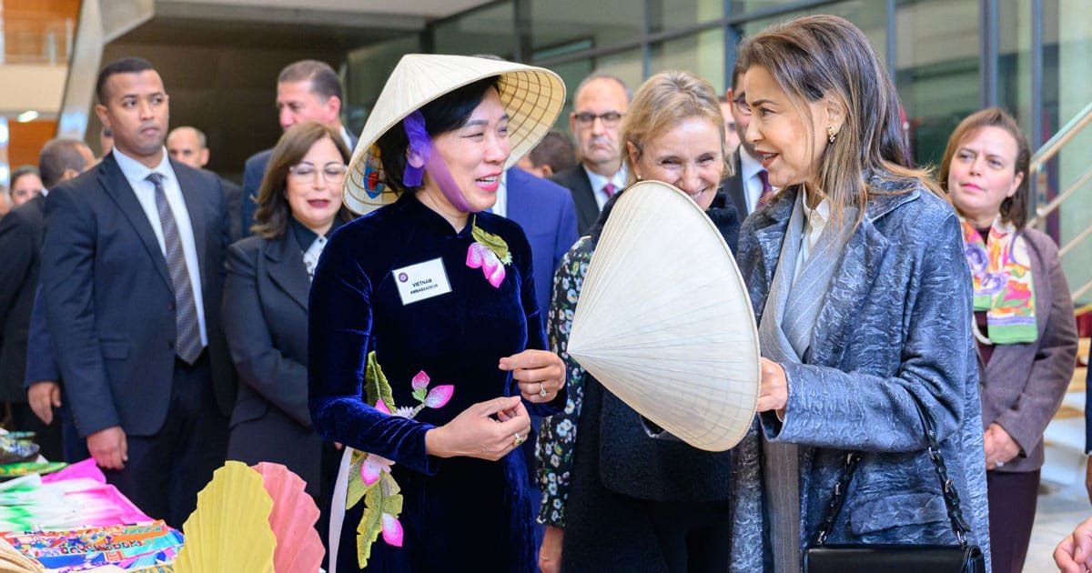 La princesse Lalla Meryem inaugure le Bazar de bienfaisance du Cercle diplomatique le 30 novembre 2024. DR : MAP