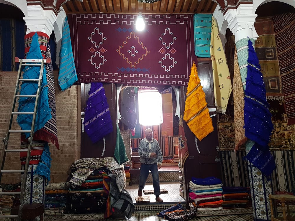 L’artiste yéménite Khaled Brike expose ses œuvres à Rabat