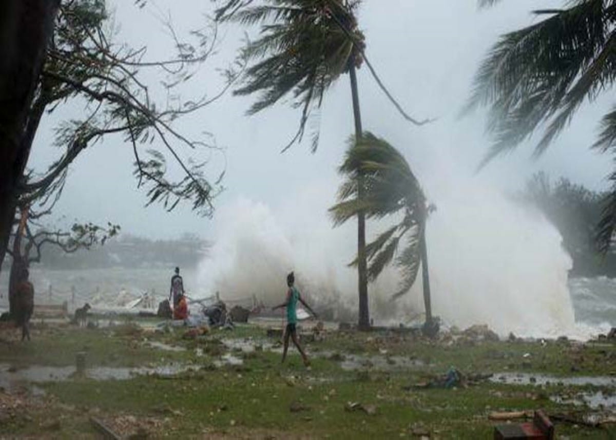 Après Mayotte, le cyclone Chido touche l’Afrique