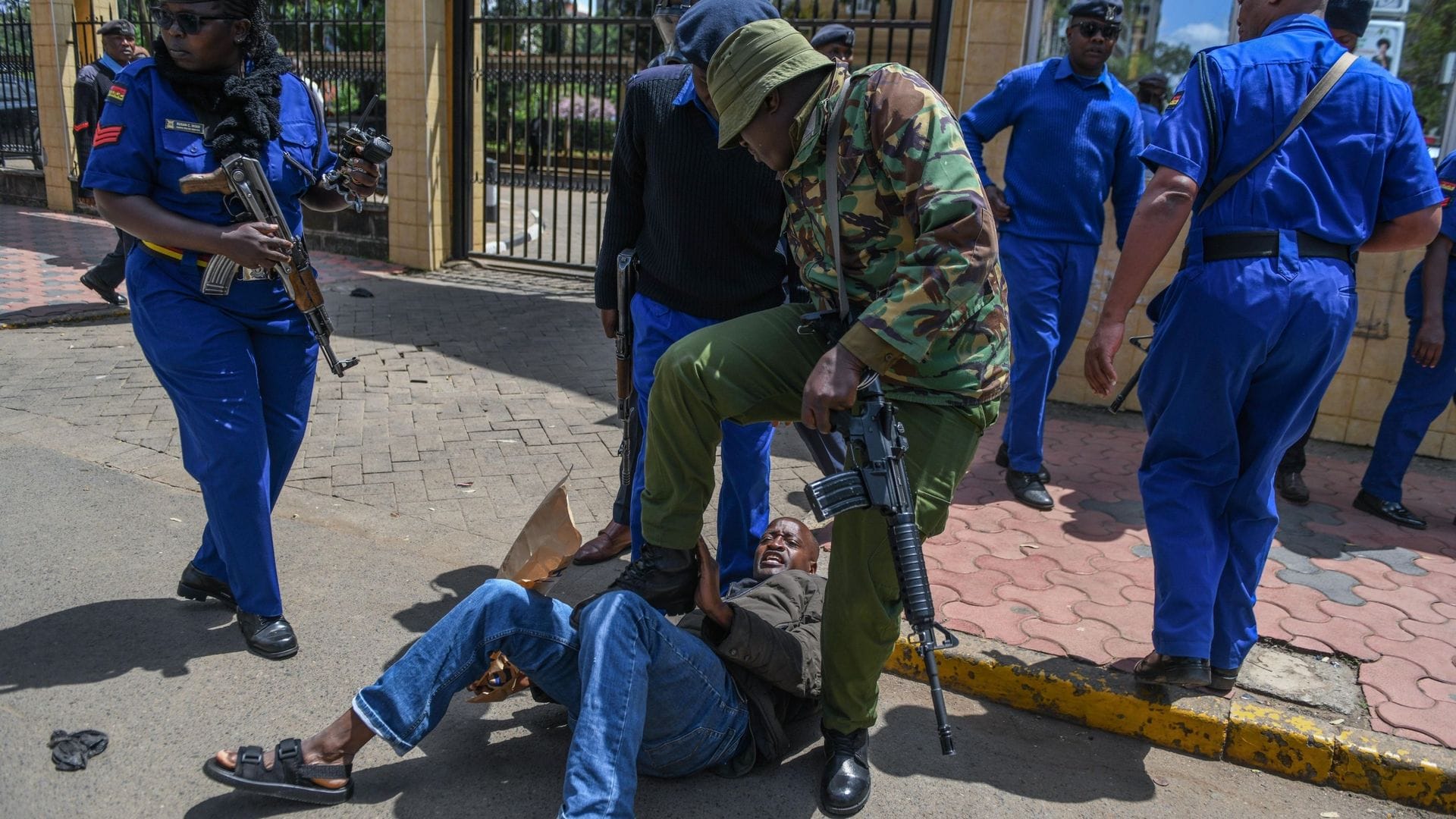 Kenya : des dizaines de manifestants arrêtés à Nairobi