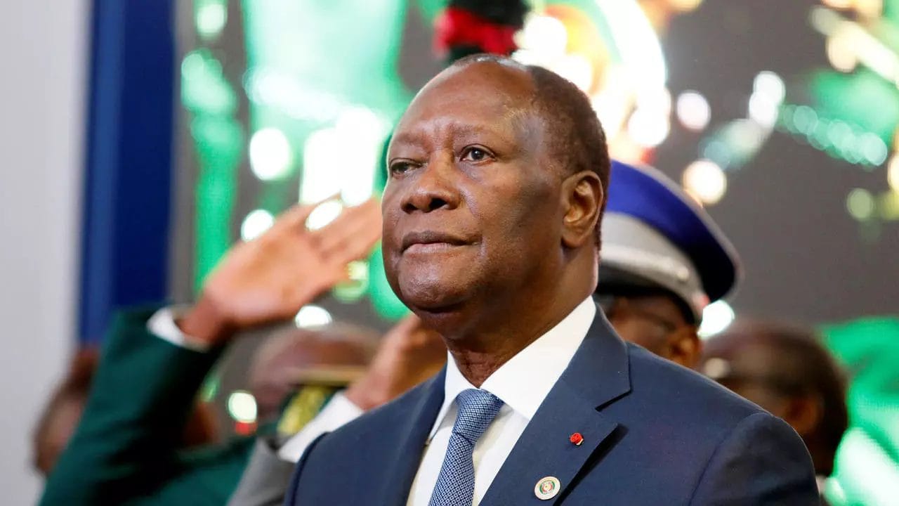 Côte d’Ivoire : Alassane Ouattara entretient le suspense sur sa candidature en 2025