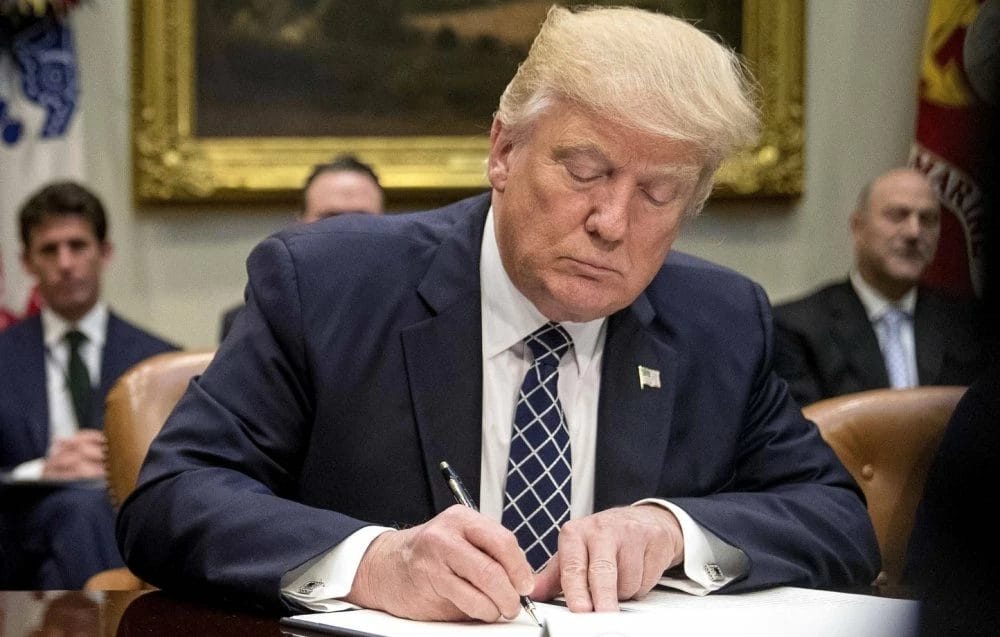 Les Etats-Unis durcissent les contrôles sur les personnes détentrices de visas Les Etats-Unis durcissent les contrôles sur les personnes détentrices de visas