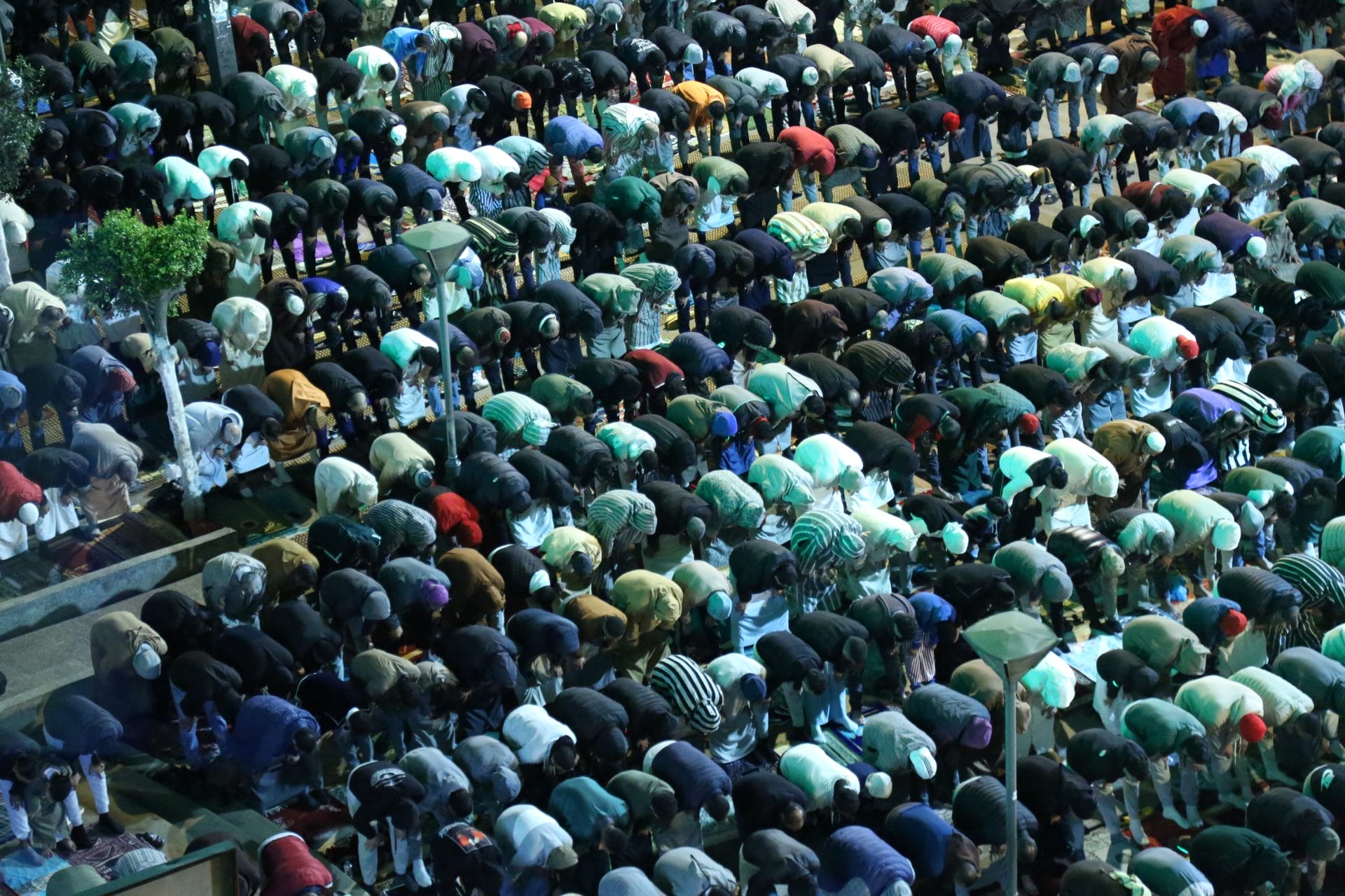 Vidéo - Laylat Al-Qadr : ferveur et recueillement à la mosquée Al Andalouss