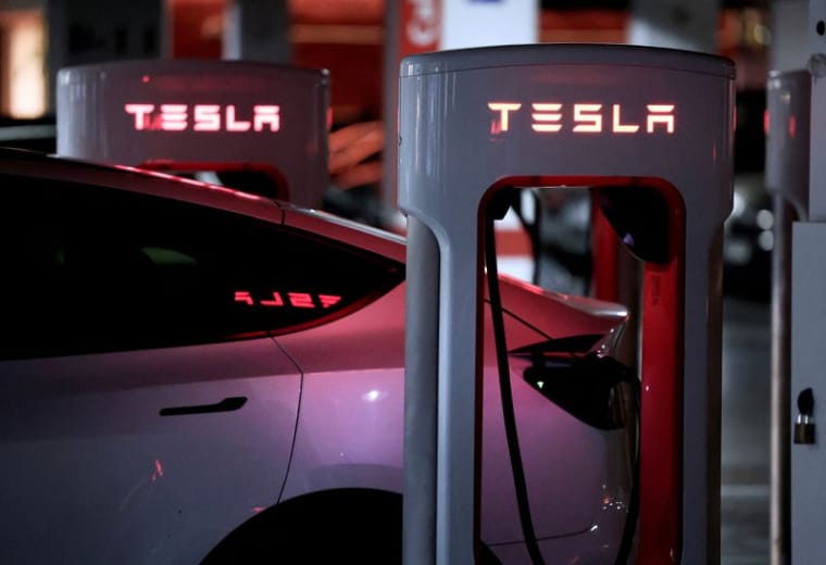Tesla décroche : ventes en chute, image ternie
