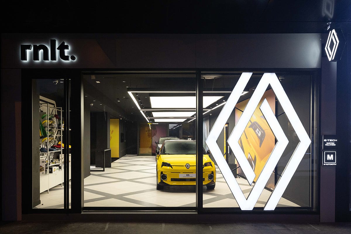Renault lance rnlt© : un showroom urbain nouvelle génération