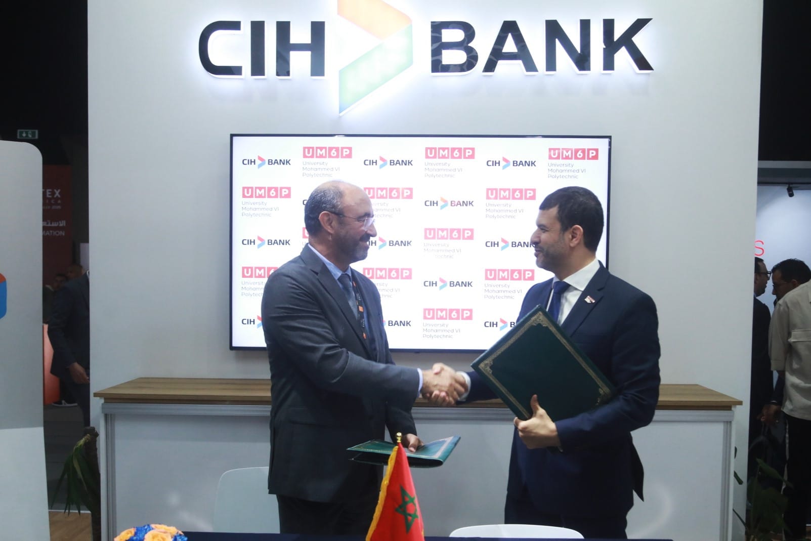 Gitex Africa 2025 : CIH Bank et l’UM6P s’allient pour booster l’innovation bancaire
