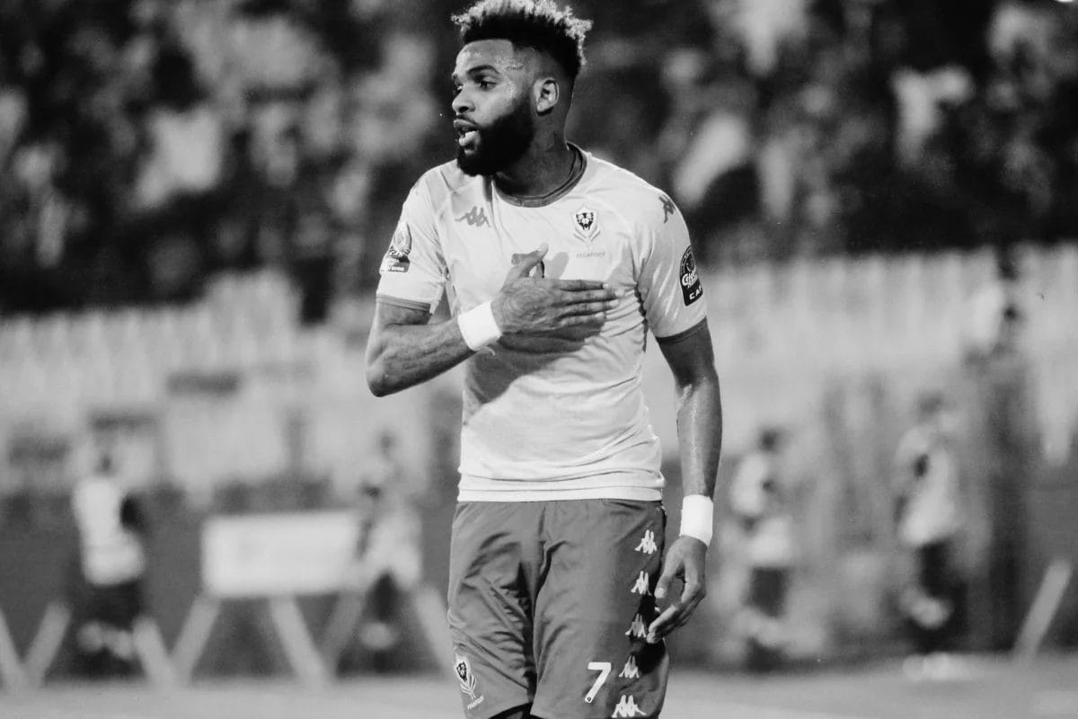 Chine : décès du footballeur gabonais Aaron Boupendza après une chute du 11e étage