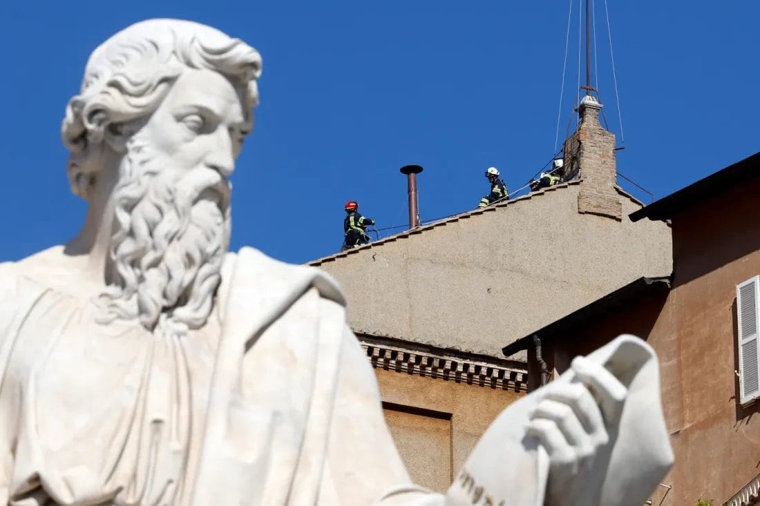 Vatican : la cheminée de la chapelle Sixtine prête à dévoiler le nom du prochain pape
