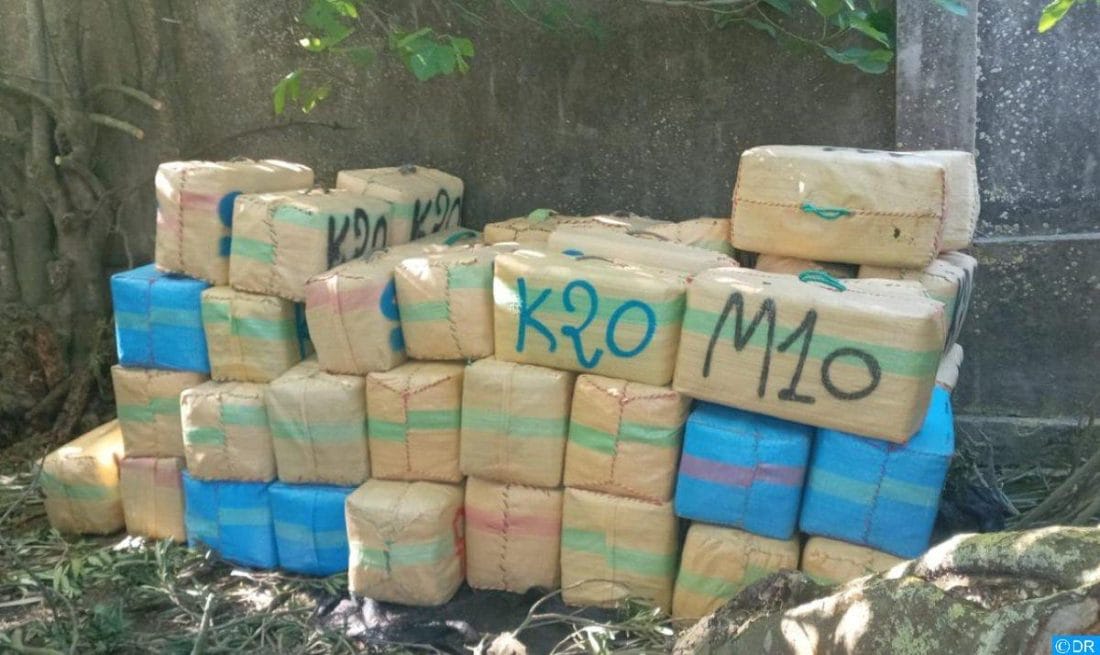 Saisie de 2 tonnes de chira à Larache : 8 arrestations
