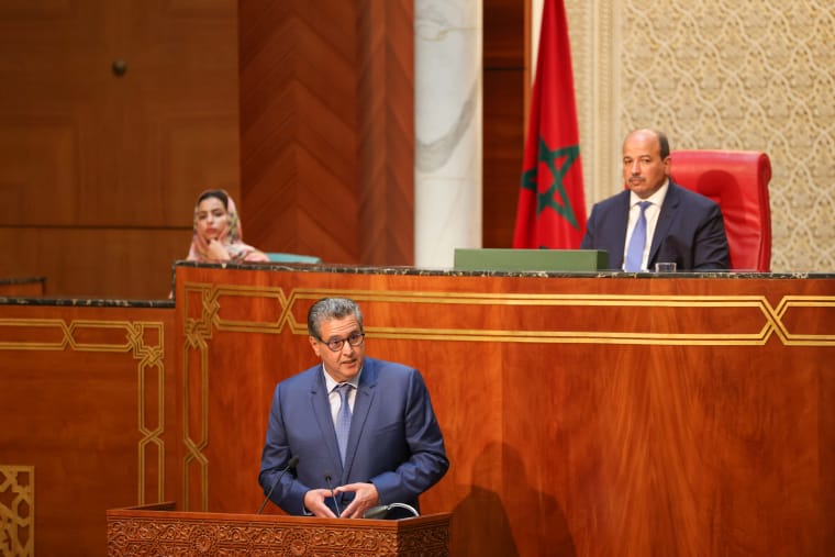 Akhannouch à la Chambre des conseillers : débat sur l’équité et la protection sociale