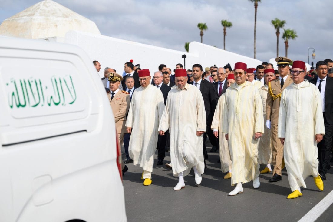 Le prince Moulay Rachid assiste aux obsèques de Abdelhak Lamrini