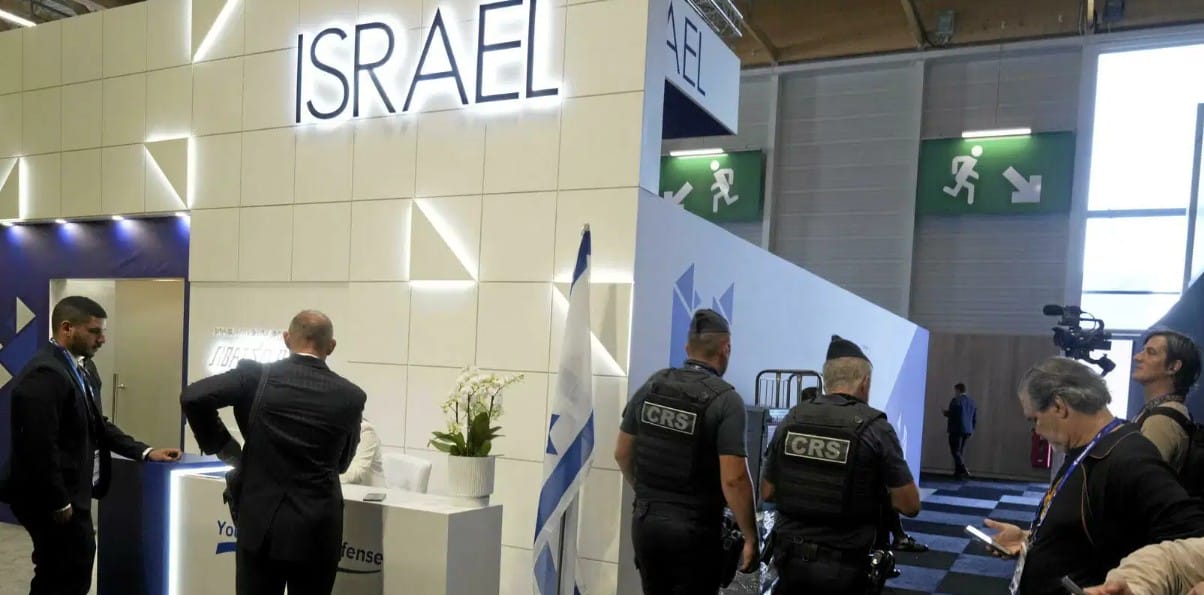 Paris ferme les stands israéliens au Bourget pour dénoncer la situation à Gaza