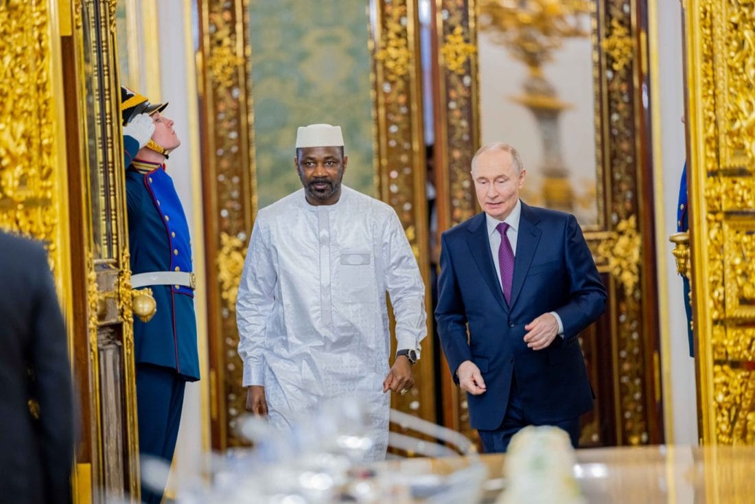 Le président malien Assimi Goita est reçu par Vladimir Poutine