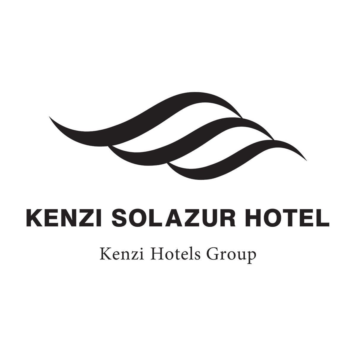Kenzi Solazur : Découvrez son parcours unique
