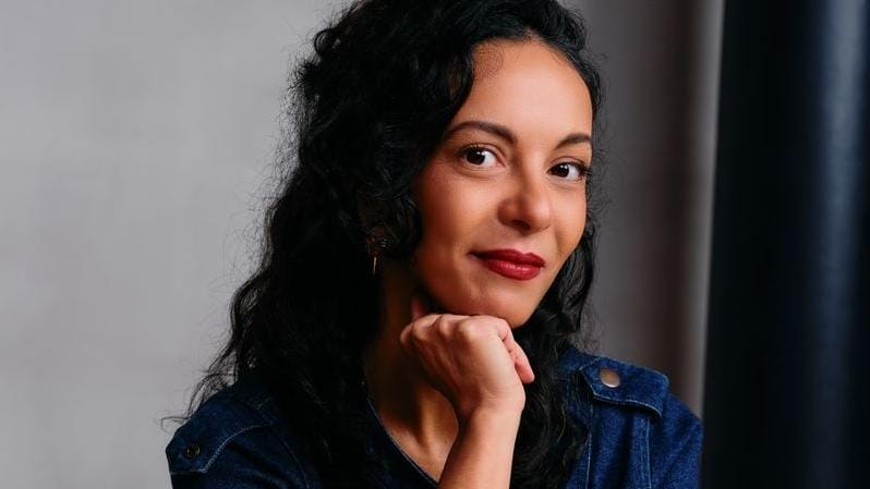 Rim Battal finaliste du Prix de la littérature arabe 2025 à Paris