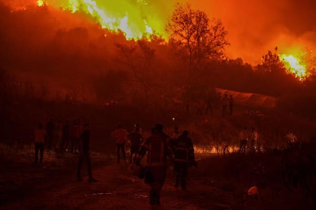 De violents feux de forêt provoquent l’évacuation de 3.500 personnes en Turquie