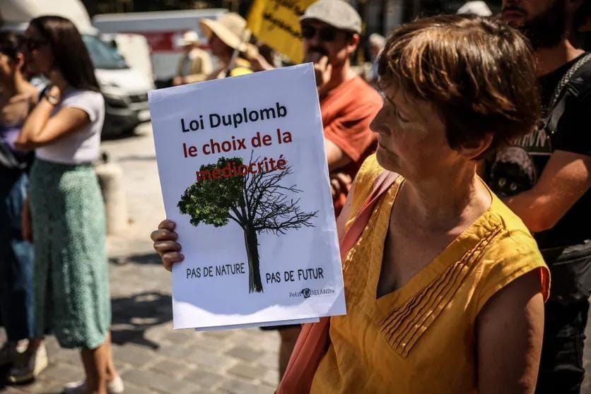 France : plus de deux millions de signatures contre la loi Duplomb